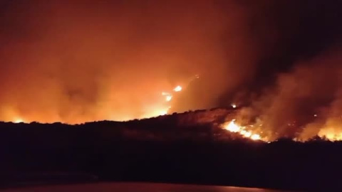Ascienden a cinco los fallecidos en el incendio forestal al sur de Perú Ascienden a cinco los fallecidos en el incendio forestal al sur de Perú