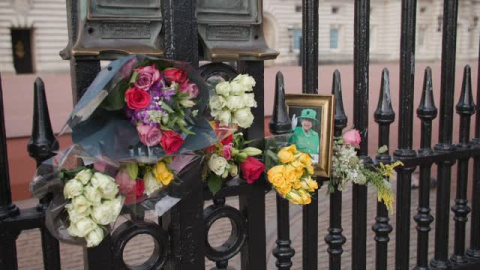 Los ingleses conmemoran el primer aniversario de la muerte de Isabel II Los ingleses conmemoran el primer aniversario de la muerte de Isabel II