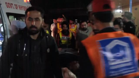 Un fuerte terremoto sacude a Pakistán Un fuerte terremoto sacude a Pakistán