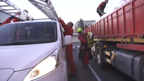 "Ya nunca es primavera": la última campaña de Greenpeace en Madrid "Ya nunca es primavera": la última campaña de Greenpeace en Madrid