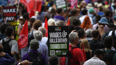 Protesta en Londres contra la subida de los precios.