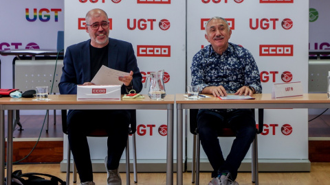 23/05/2022. El secretario general de la Unión General de Trabajadores (UGT), Pepe Álvarez y el secretario general de Comisiones Obreras (CCOO), Unai Sordo, durante una reunión en la sede de UGT, a 12 de mayo de 2022, en Madrid.