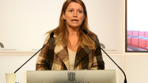 Eva Parera durant una compareixença al Parlament com a diputada del PP.