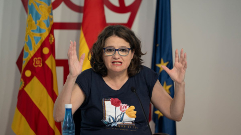 La vicepresidenta y portavoz del Consell, Mónica Oltra, comparece en rueda de prensa tras el Pleno del Consell, en el Palau del Marqués de Castellfort, a 10 de junio de 2022, en València.