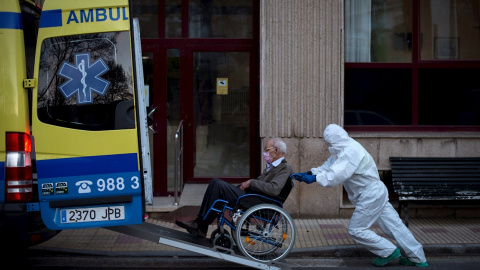 27/03/2020.- Los casos por coronavirus en residencia de Celanova ascienden a 62. La residencia San Carlos de Celanova ha registrado 31 nuevos casos positivos por coronavirus de ancianos además de 17 trabajadores, convirtiéndose en uno de lo
