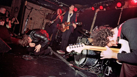 Un fotograma del documental Meet me in the Bathroom.