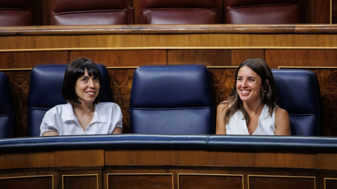 25/08/2022. La ministra de Ciencia e Innovación, Diana Morant, junto a la ministra de Igualdad, Irene Montero, en el Congreso de los Diputados, a 25 de agosto de 2022.