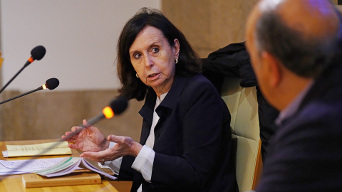 La expresidenta del Tribunal Constitucional María Emilia Casas imparte una conferencia sobre ‘Justicia y derechos’, en el Ateneo de Santiago, a 12 de diciembre de 2022, en Santiago de Compostela