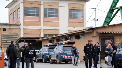 9-3-2023 Treballadors i Mossos a la mina de Súria