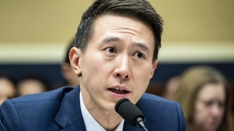 El CEO de TikTok Shou Chew en su comparecencia ante la Cámara de Representantes de Estados Unidos.