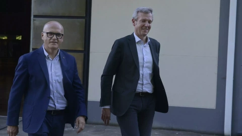 27/4/23 Manuel Baltar (izquierda) y el presidente de la Xunta, Alfonso Rueda.