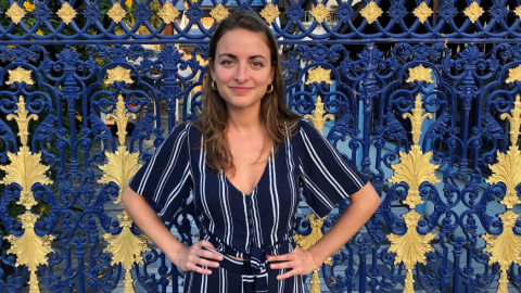 La artistas y escritora catalana Irene Solà gana la cuarta edición del Premi Llibre Anagrama de novel.la con Canto jo i la muntanya balla