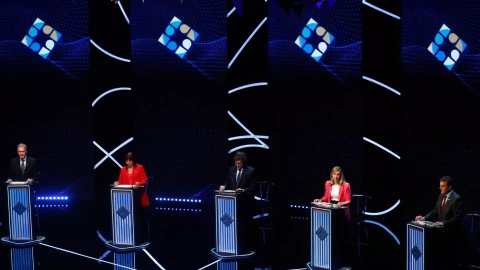 9/10/23-Los cinco candidatos a la presidencia de Argentina, en el debate del 8 de octubre de 2023, en la ciudad de Buenos Aires.