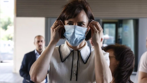 15/06/2023 - La ministra de Ciencia e Innovación, Diana Morant, durante su visita al Instituto de Investigación Sanitaria La Fe de València, a 15 de junio de 2023.