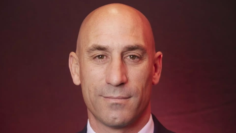 El presidente de la Real Federación Española de Fútbol, Luis Rubiales, posa para Europa Press, en Madrid, a 14 de febrero de 2023.
