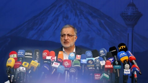 01/05/2023 - El líder supremo de Irán, el ayatolá Alí Jamenei, en una rueda de prensa en Teherán, a 1 de mayo de 2023.