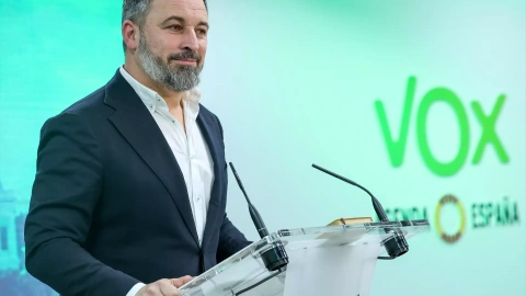 El líder de Vox, Santiago Abascal, durante una rueda de prensa tras la reunión del Comité de Acción Política de Vox, en la Sede del partido, a 8 de enero de 2024.