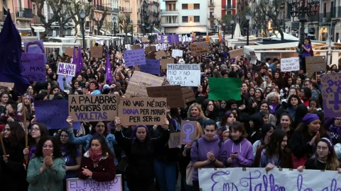 Manifestació unitària del moviment feminista a Tarragona el 8 de març del 2020.