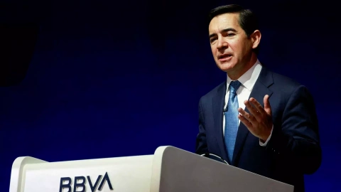 El presidente de BBVA, Carlos Torres, durante la junta de accionistas del banco, en el Palacio Euskalduna de Bilbao, en marzo de 2023. REUTERS/Vincent West