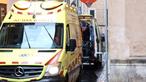 Imagen de archivo de varias ambulancias en Sóller, Mallorca, Baleares (España).