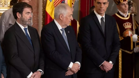 El presidente interino del CGPJ, Vicente Guilarte; el presidente del TS, Cándido Conde-Pumpido, y el presidente del Gobierno, Pedro Sánchez, a 6 de diciembre de 2023, en Madrid.