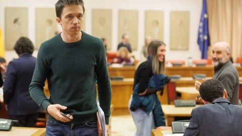 El líder de Más País, Iñigo Errejón, a su llegada a una reunión de la Junta de Portavoces, en el Congreso de los Diputados, a 21 de febrero de 2023, en Madrid.