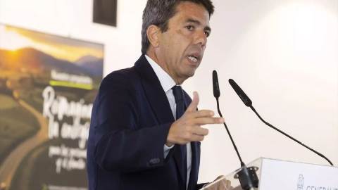 El president de la Generalitat Valenciana, Carlos Mazón, durante una rueda de prensa en Castelló de la Plana, a 6 de mayo de 2024.
