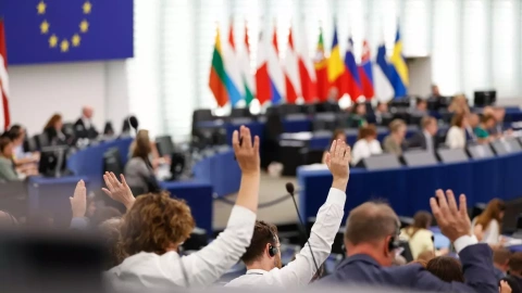 07/2023 - Imatge d'arxiu d'una votació al Parlament Europeu.