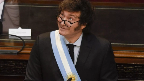 El presidente de Argentina Javier Milei pronuncia su discurso al inicio de las sesiones ordinarias este viernes, en Buenos Aires