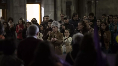 07/02/2024 Concentración en el Ayuntamiento de Tolosa contra las agresiones sexuales sufridas por varias mujeres en la consulta del osteópata.
