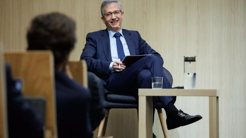 12/03/2024 El presidente del Banco de España, Pablo Hernández de Cos, durante un encuentro con estudiantes organizado por CUNEF Universidad, a 15 de febrero de 2024, en Madrid.