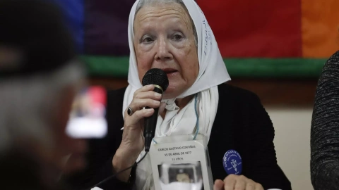 Muere Nora Cortiñas