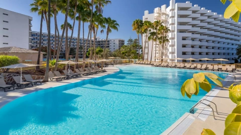 Vista del hotel Barceló Margaritas, en la Playa del Inglés Gran Canaria).