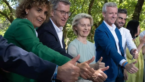 El líder del PP, Alberto Núñez Feijóo, junto a su candidata para el 9J, Dolors Montserrat o la presidenta de la Comisión Europea Úrsula Von der Leyen.