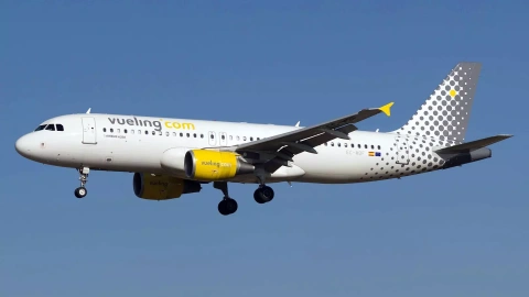 Foto de archivo de un avión de la compañía aérea Vueling.
