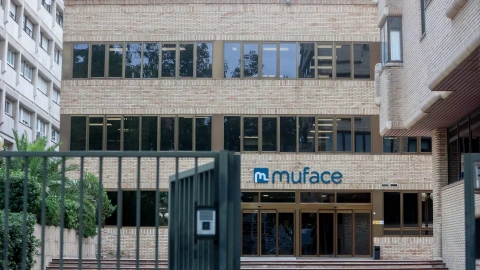 Fachada de un edificio de Muface en Madrid.