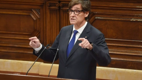 El president de la Generalitat, Salvador Illa, durante el primer pleno desde que fuera elegido presidente de la Generalitat, en el Parlament, a 5 de septiembre de 2024, en Barcelona, Catalunya (España). Imagen de archivo.
