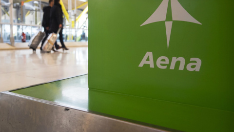 Un mostrador de Aena en el aeropuerto Adolfo Suárez-Madrid Barajas. REUTERS