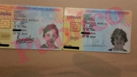 Público entregó al juzgado los DNI que demuestran que falsificó un documento oficial para que un amigo hiciera el examen de selectividad por él.