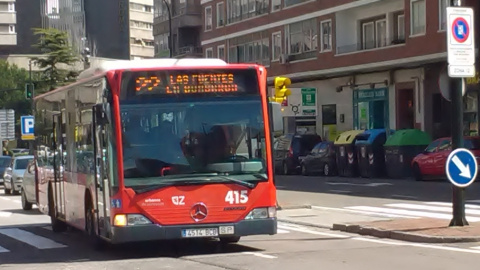 La contrata del autobús urbano conlleva una factura de más de 700 millones anuales en la que el ayuntamiento paga la parte que no cubren los billetes de los usuarios.