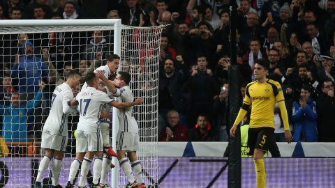 Los jugadores del Real Madrid celebrando un gol el pasado miércoles ante el Borussia Dortmund en la Champions. /REUTERS