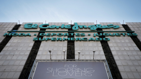 Fachada del establecimiento de El Corte Inglés de la madrileña plaza de Callao. EFE/Luca Piergiovanni