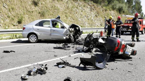 Imagen de archivo de un accidente de tráfico. EFE