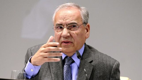 El exdirigente del PSOE Alfonso Guerra en una imagen de archivo - EFE