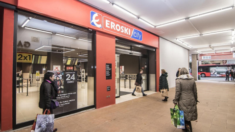 Tienda de Eroski en el barrio bilbaíno de Zorroza. E.P.