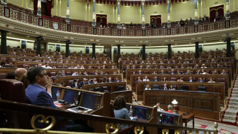 Vista del Pleno del Congreso de los Diputados celebrado este jueves, para la convalidación de diversos decretos ley. EFE/ Zipi