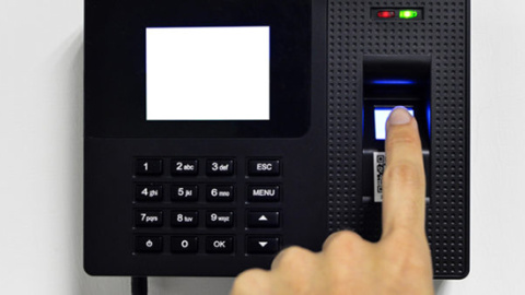 El registro de la jornada de los trabajadores pasa a ser obligatorio en España a partir del próximo domingo. Controllaboral.es