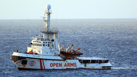 15/08/2019. El Open Arms frente a las costas de Lampedusa. / EFE