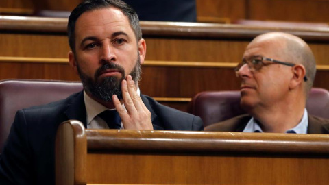 El presidente de VOX, Santiago Abascal, en uno de los escaños del Congreso de los Diputados
