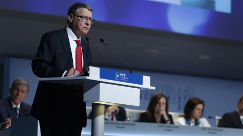 El presidente del Grupo Red Eléctrica, Jordi Sevilla, durante la junta de accionistas.